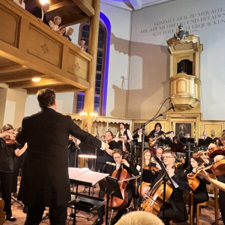 Prod. Dr. Knut Andreas als Dirigent für das Collegium Musicum Potsdam zur Veranstaltung Klassik am Weberplatz